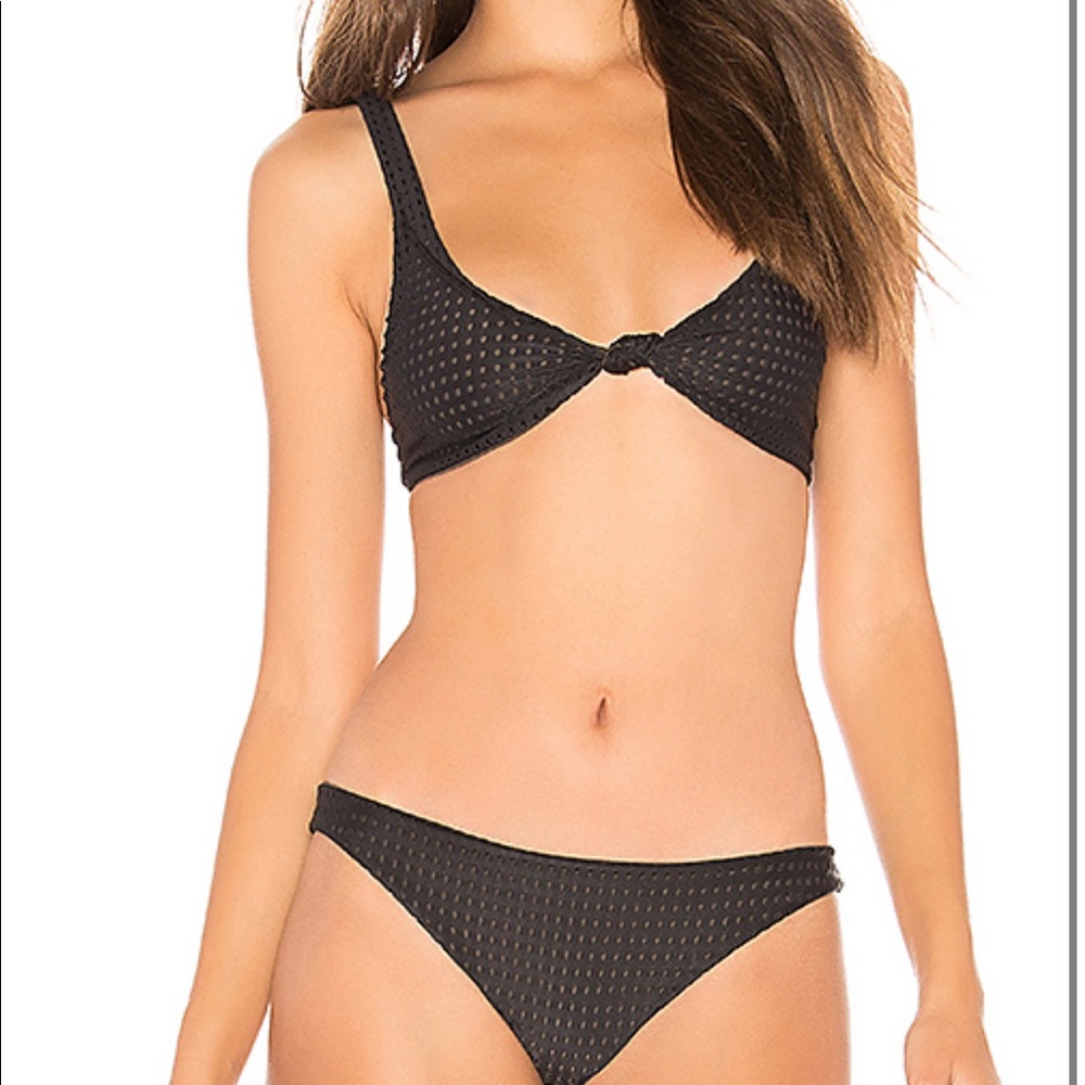 ISO acacia spain top